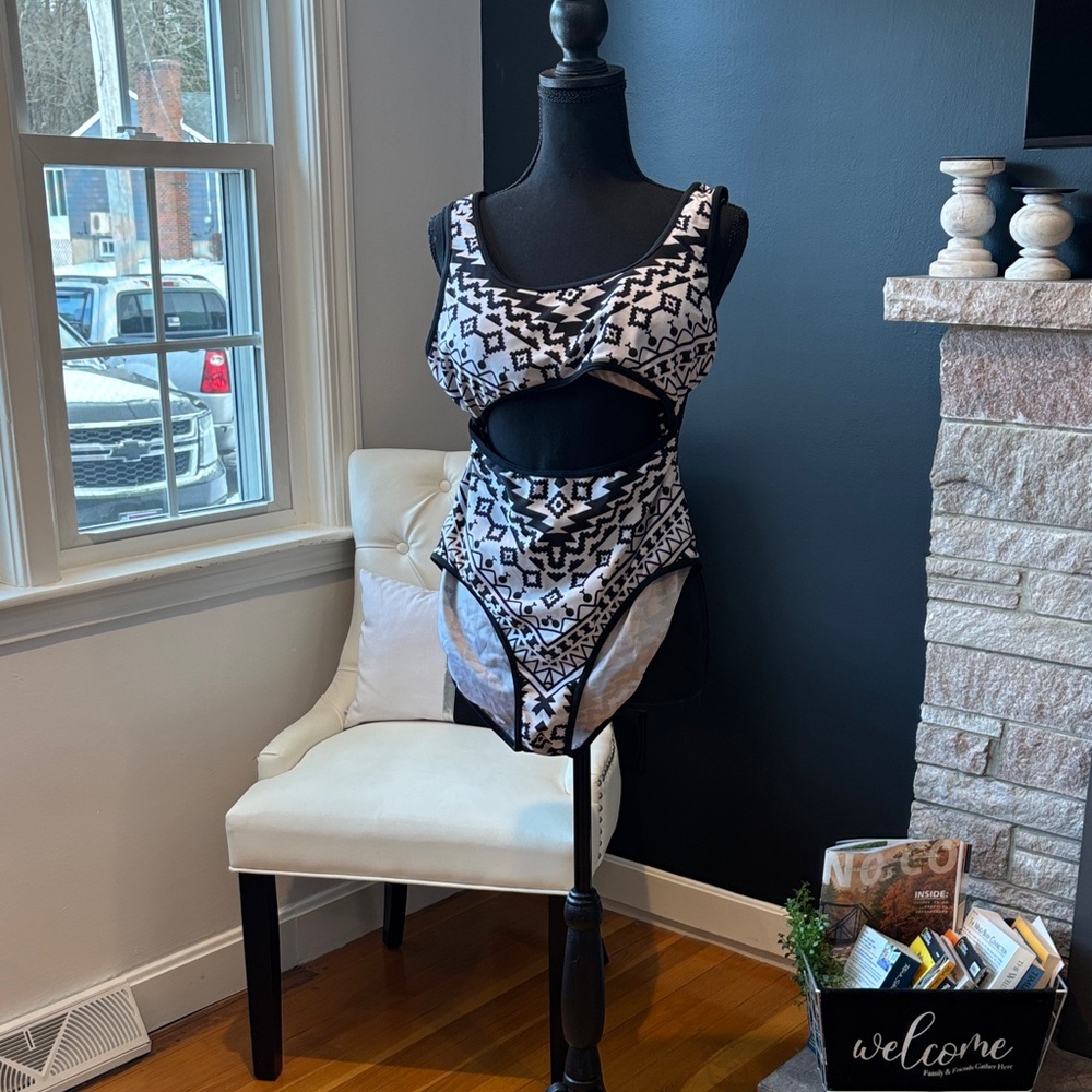 Elegant Black and White Women's Bodysuit